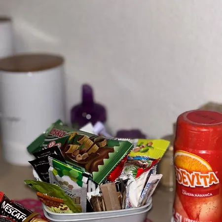 Lejla *
